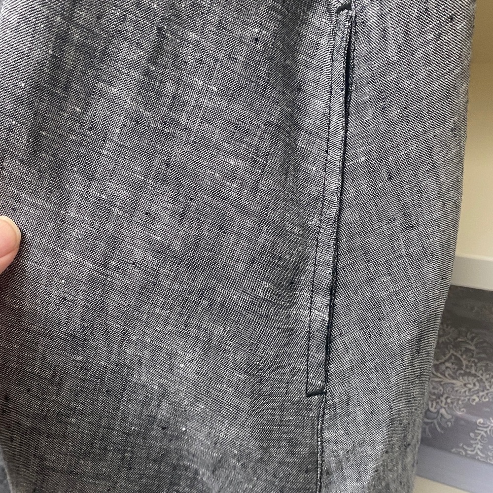 Tahari - Gray Linen Button-Down Dress! Like NEW. Size S. - Picture 10 of 15
